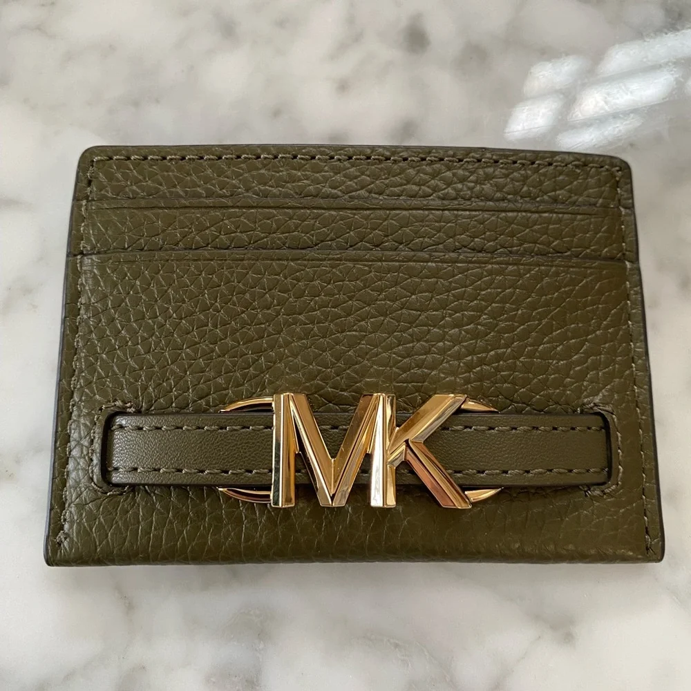 Michael Kors Olive Card Holder